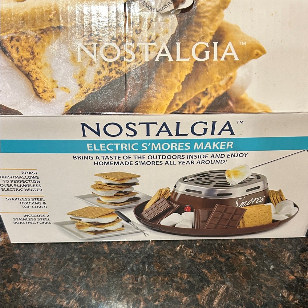 Nostalgia Electric S'mores Maker - Silver and Blue